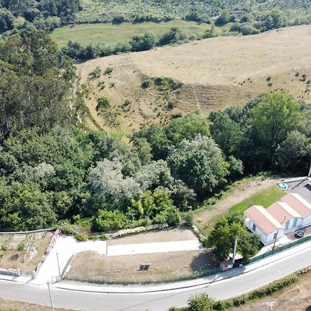 Apartamentos Turisticos El Balcon De Llavandes Colombres Eksteriør bilde
